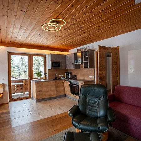 Schickster Sky Lodge ロイタシュ エクステリア 写真