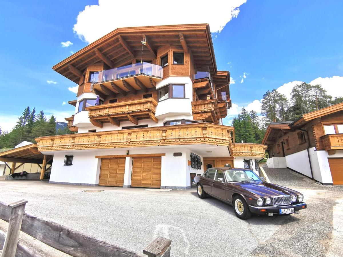 Schickster Sky Lodge ロイタシュ エクステリア 写真