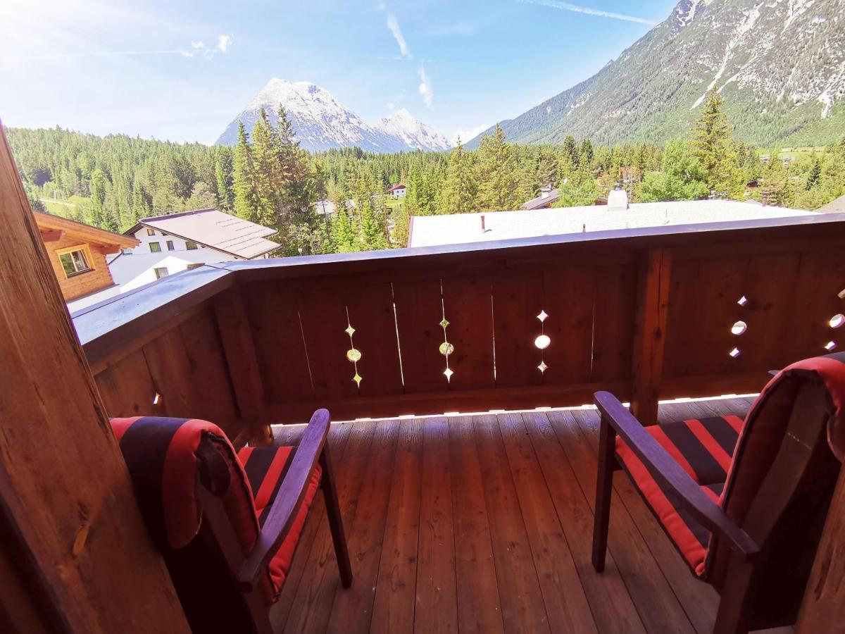 Schickster Sky Lodge ロイタシュ エクステリア 写真