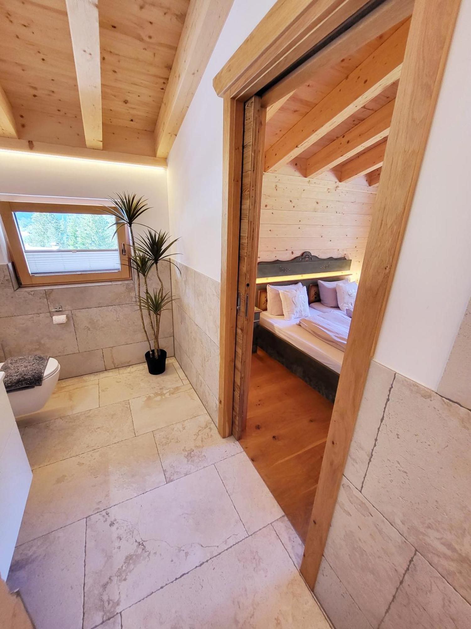 Schickster Sky Lodge ロイタシュ エクステリア 写真