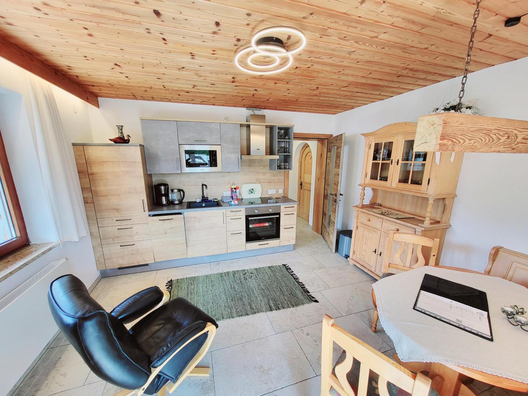 Schickster Sky Lodge ロイタシュ エクステリア 写真
